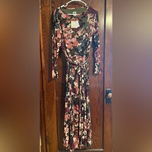 Women’s Anne Klein dress. Brand new with tags.